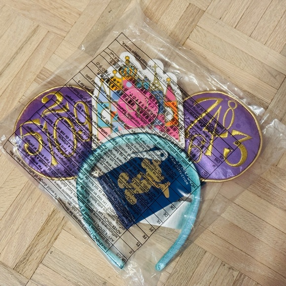 Mickey Mouse: The Main Attraction It's a Small World Ears, Brand New with Tags! - Picture 2 of 2